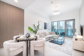 Trendy 1-Bedroom Apartment for 4 in Business Bay